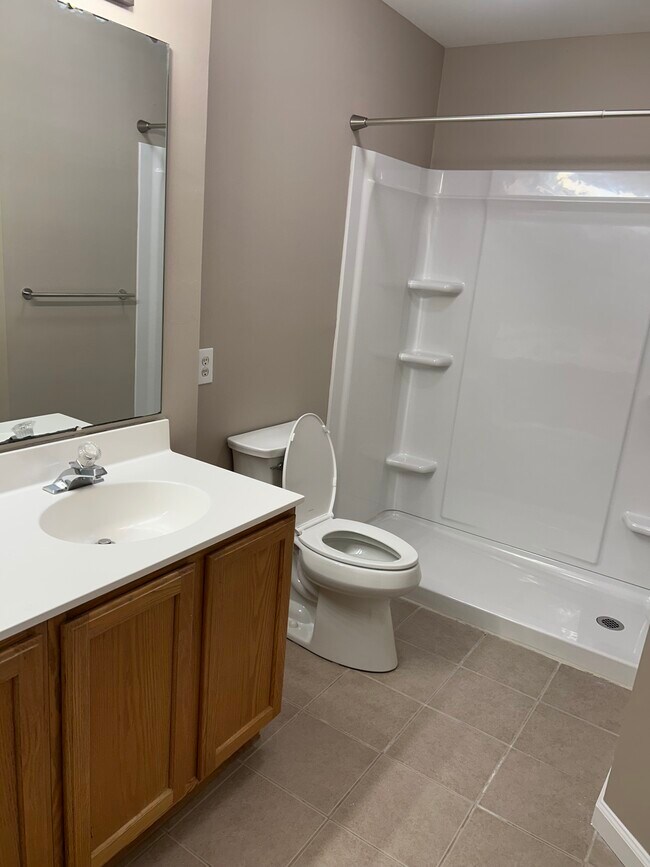 Building Photo - 349 Superior Rd