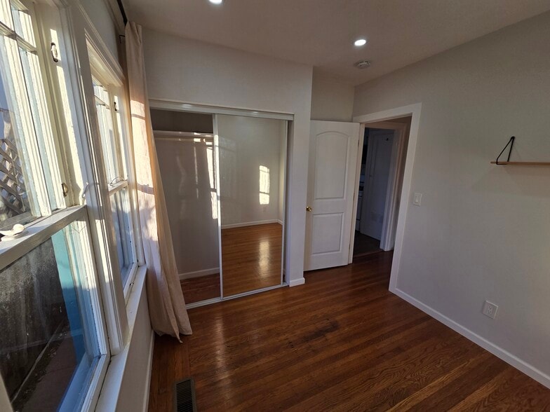 Building Photo - 3916 Quigley St