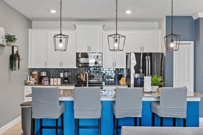 Building Photo - 1216 Challenge Dr