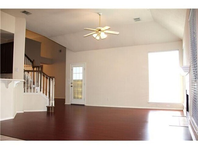 Building Photo - House for lease in Austin.