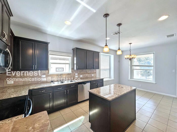 Building Photo - 817 Noatak Trail