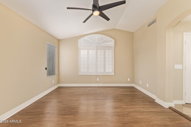 Building Photo - 7420 W Los Gatos Dr