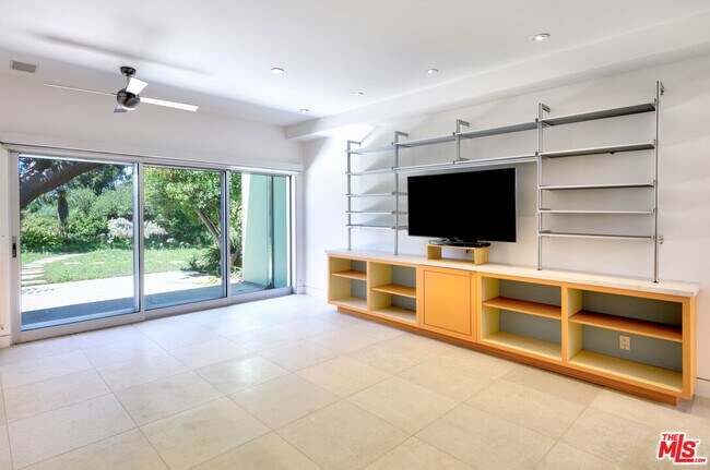 Building Photo - 6000 Philip Ave