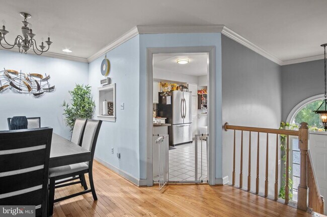 Building Photo - Stunning Ashburn Townhome with Endless Appeal