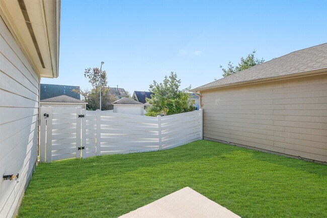 Building Photo - 605 Pinto Springs Ln