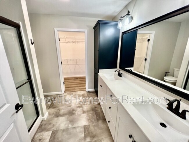 Building Photo - 7420 Lyman Ct