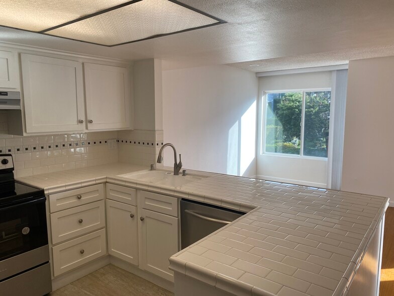 Kitchen and Dining Room - 4200 Via Dolce