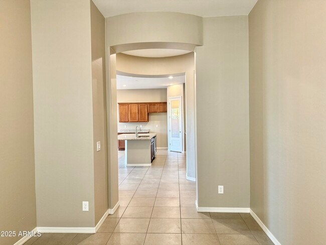 Building Photo - 2575 S Quaintance St