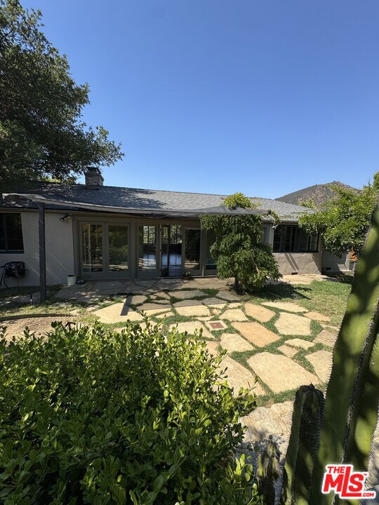 Building Photo - 3392 Tareco Dr