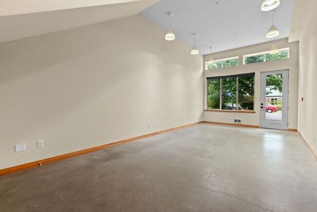 Building Photo - Air Conditioned West Seattle Live/Work Tow...