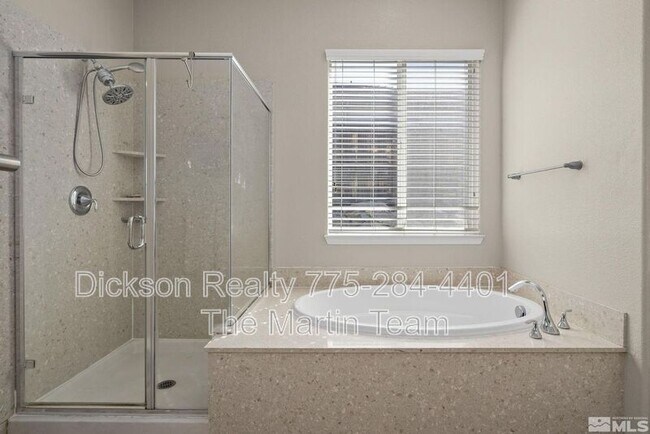 Building Photo - 735 Sienna Park Dr