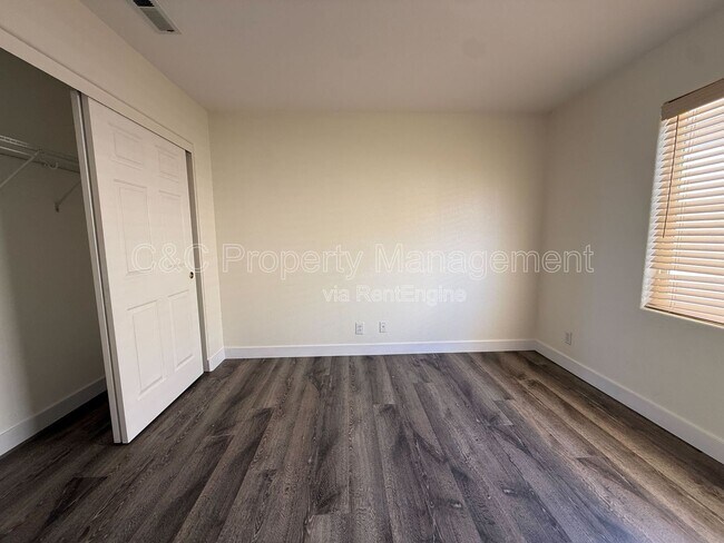 Building Photo - 97 la Jolla St