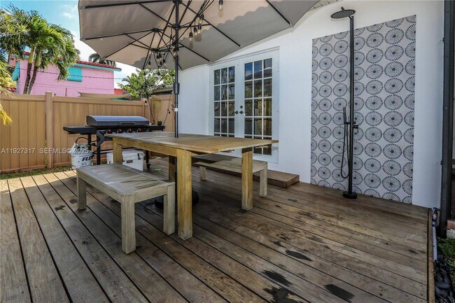 Building Photo - 1417 Jackson St