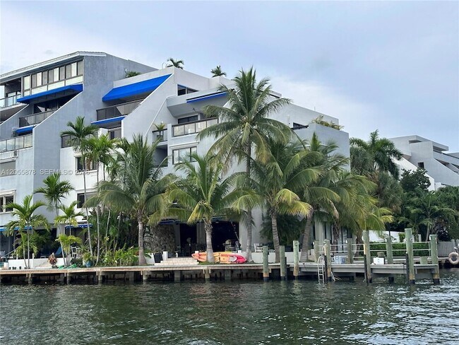 Building Photo - 456 Poinciana Island Dr