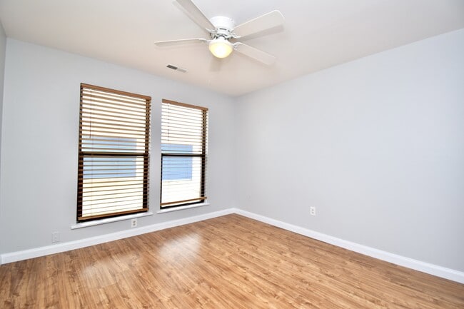 Building Photo - 758 Cincinnati-Batavia Pike