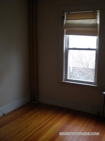 Building Photo - 225 Parsons St