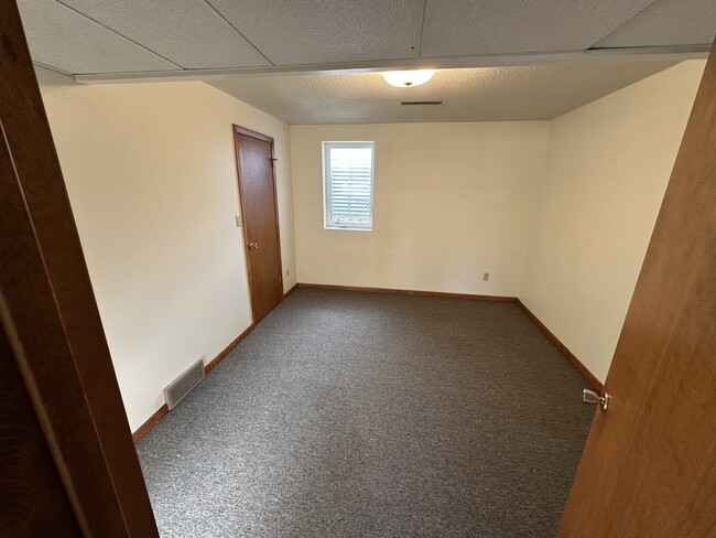 Building Photo - 809 2nd Ave NE