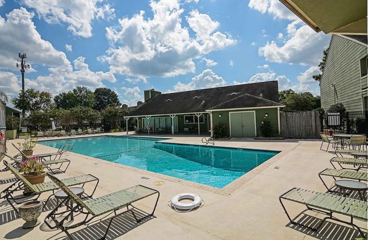 Building Photo - 14777 Wunderlich Dr
