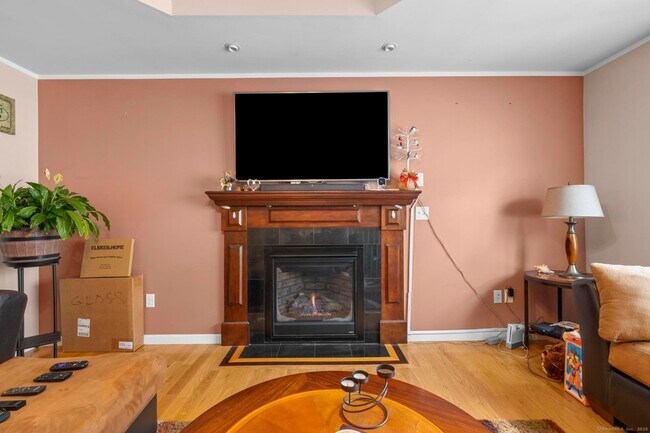 Building Photo - 55 Allen St