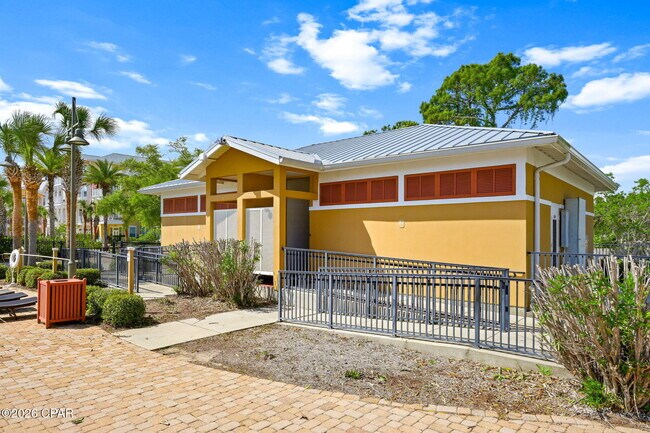 Building Photo - 8700 Front Beach Rd