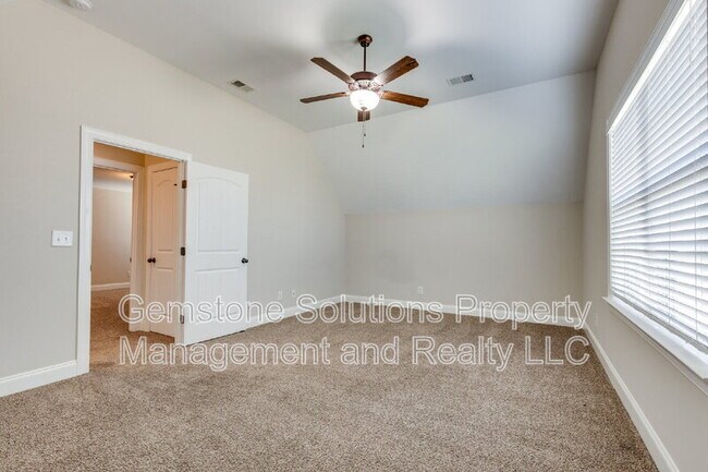 Building Photo - 1634 Earl Ct