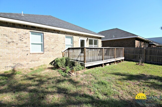 Building Photo - 559 Valparaiso Pkwy