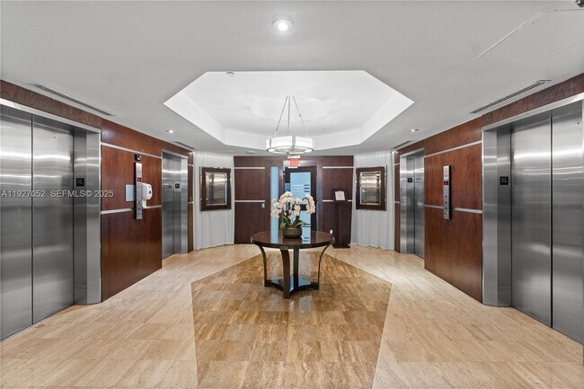 Building Photo - 2451 Brickell Ave