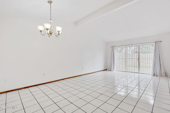 Building Photo - 10914 Pelhem Rd
