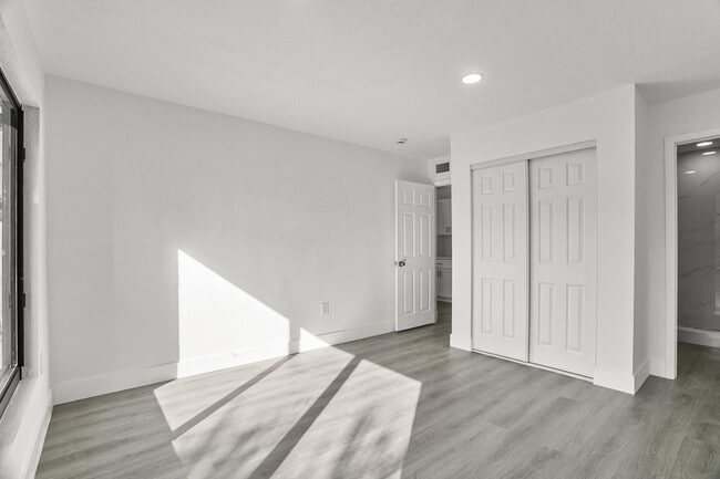 Building Photo - 20731 NW 41st Ave