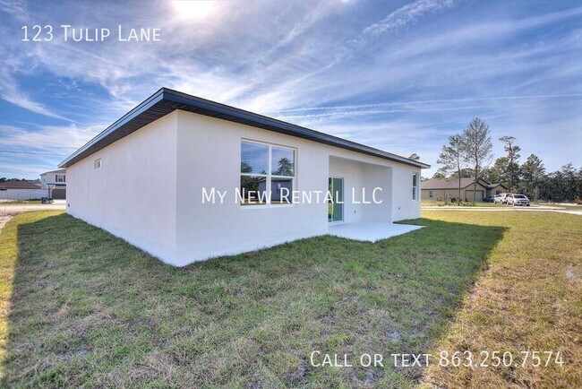 Building Photo - 123 Tulip Ln