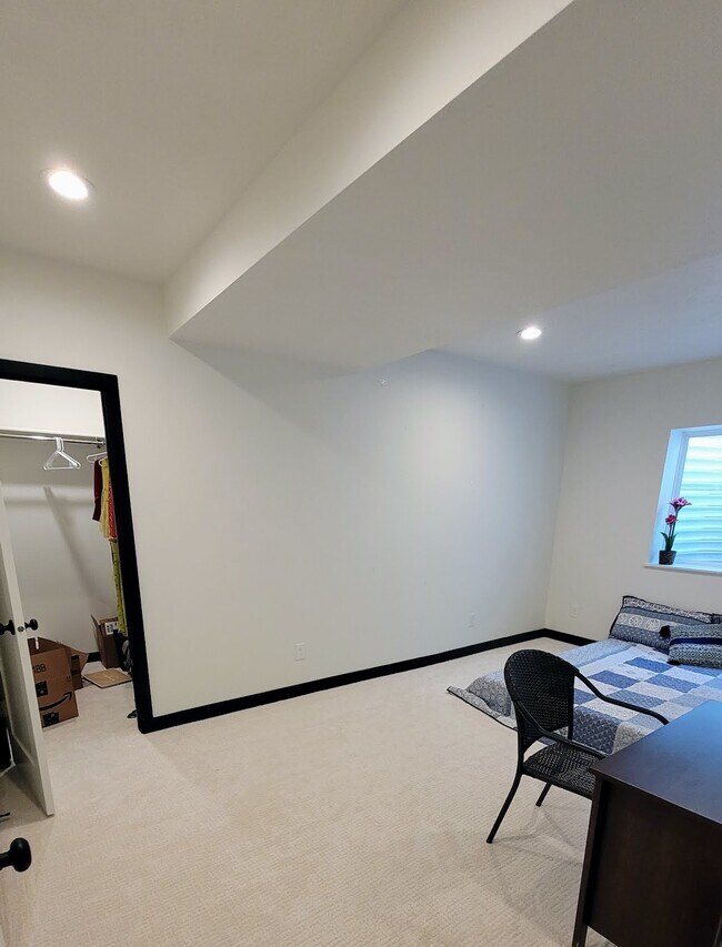 Building Photo - 11366 Sandbank Way