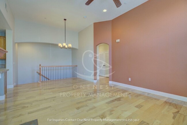 Building Photo - Lincoln Crossing Condo | 2 bedroom 2 bathroom