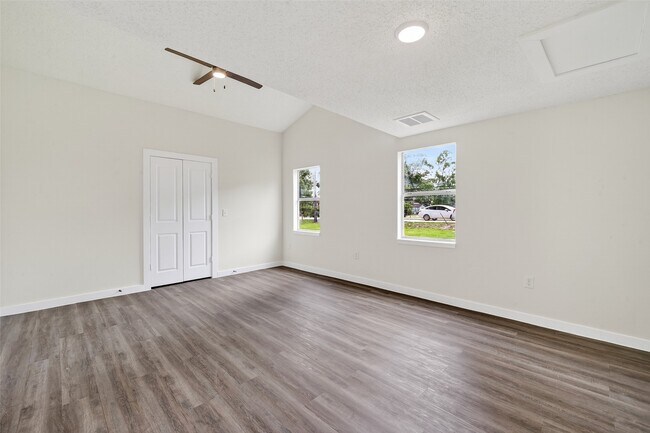 Building Photo - 8221 Bigwood St