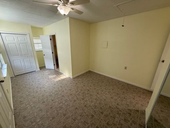 Building Photo - Gulf Breeze - Santa Rosa Shores - 3 bedroo...