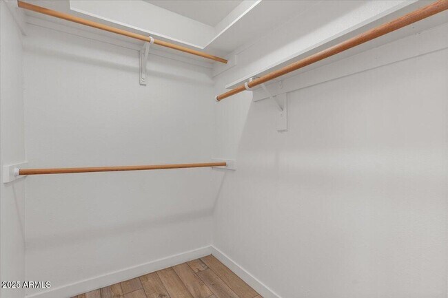 Building Photo - 7803 E Vernon Ave