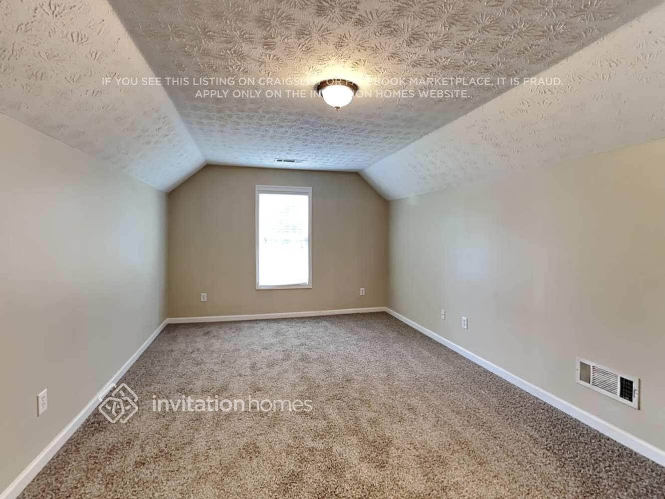 Building Photo - 975 Chapel Hill Dr SE