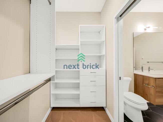 Building Photo - Stunning 2023-Built Crown Hill Townhome | 3 Bed | 2 Bath | Modern Finishes & Prime Seattle Location