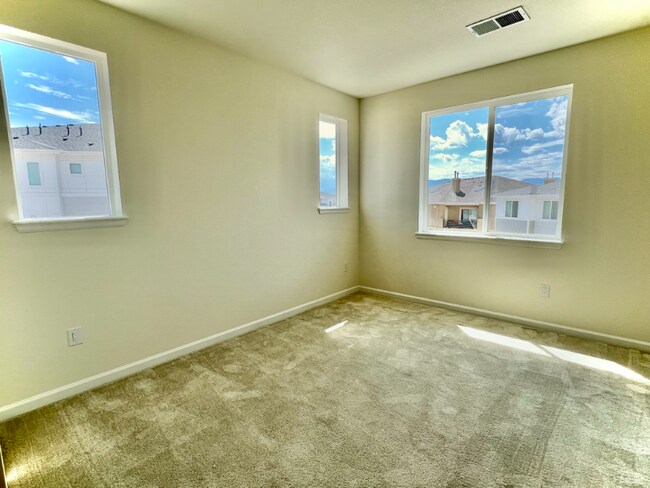 Building Photo - 3865 Presidio Point