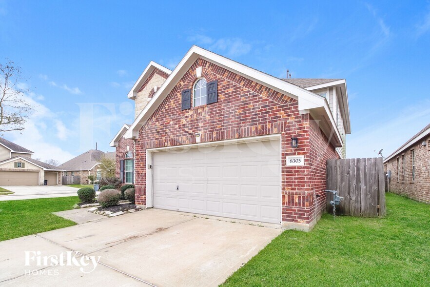 Building Photo - 8303 Egret Bay Cir