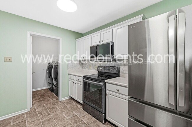 Building Photo - 12192 Maize Dr