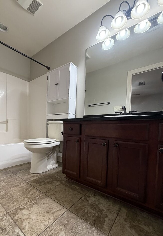 Building Photo - 3705 Azalea Dr