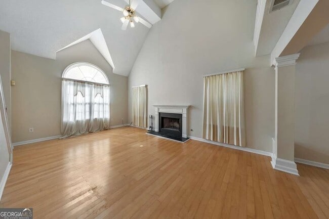 Building Photo - 2025 Baramore Oaks Dr