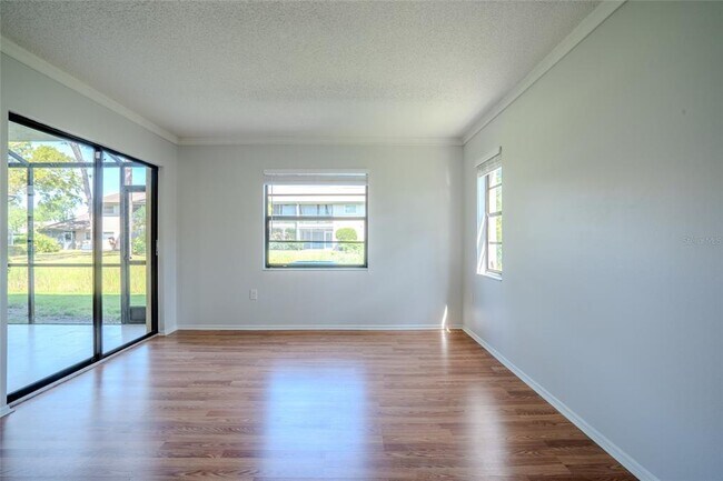 Building Photo - 5797 Summerside Ln