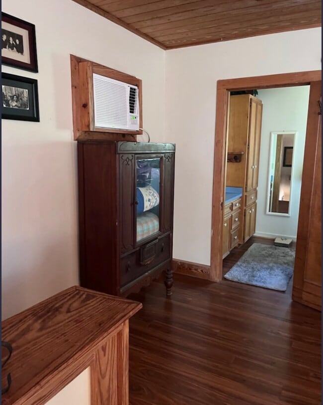 Building Photo - 650 Bluff Ridge Ct