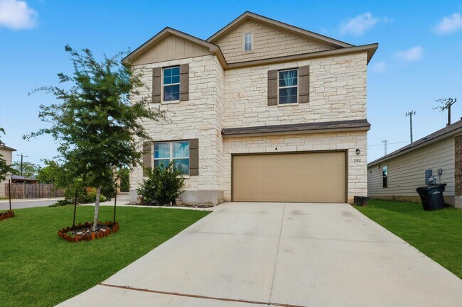 Building Photo - Bright & Airy Living Near Lackland AFB
