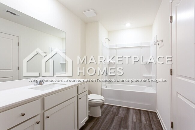Building Photo - 308 Rydal Wy