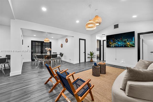 Building Photo - 7335 SW 104th St