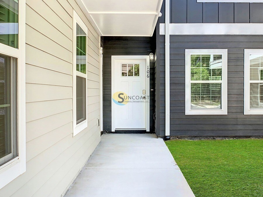 Building Photo - 3821 SW 43rd Ct