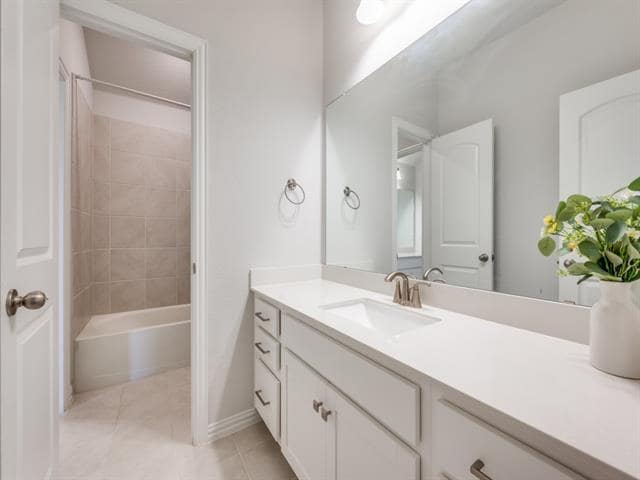 Building Photo - 2094 Creekbluff Cir