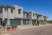 Building Photo - Avalon Townhomes